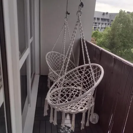 Le Brossolette Проживание в семье *