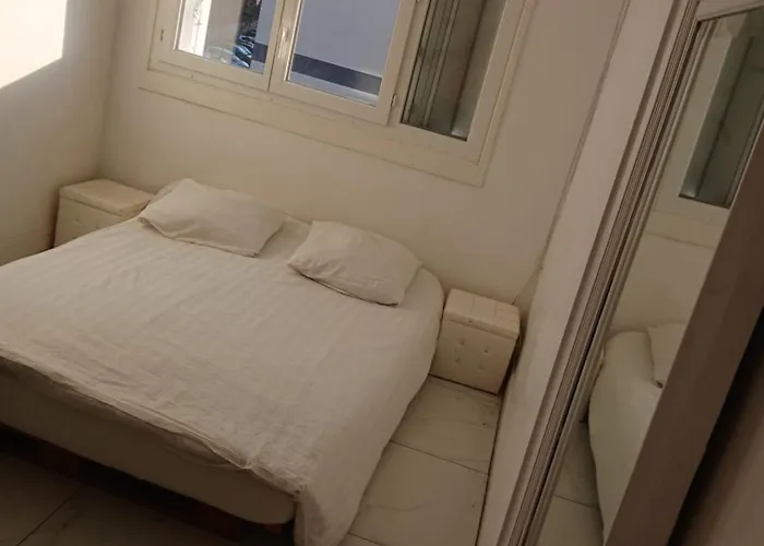 Le Brossolette Проживание в семье *